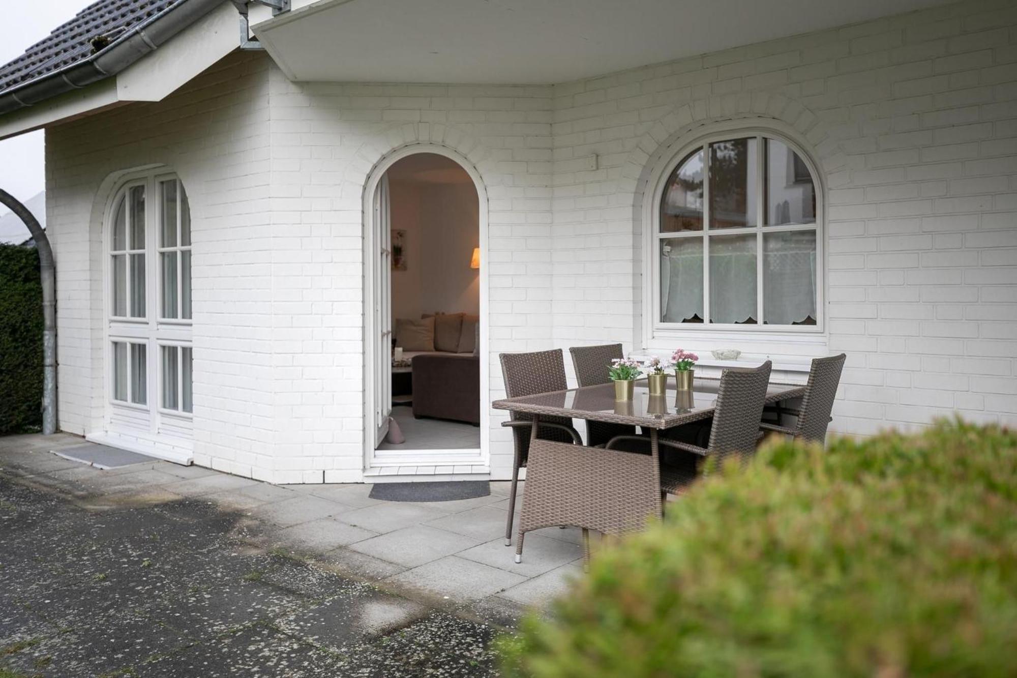 Haus Pegasus Gartenliebe Scharbeutz Esterno foto